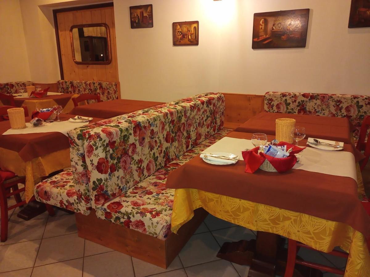 Albergo Martinet Вернанте Екстер'єр фото