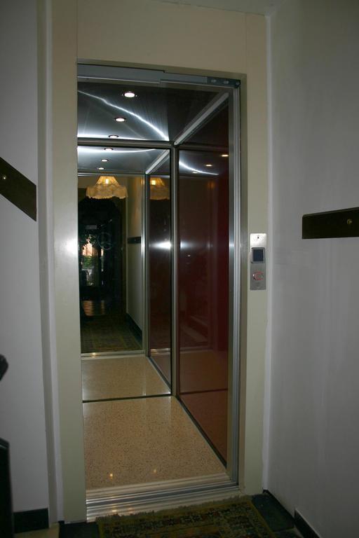 Albergo Martinet Вернанте Екстер'єр фото