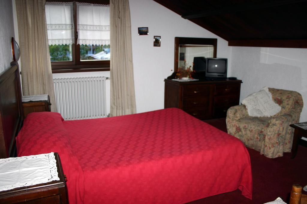 Albergo Martinet Вернанте Номер фото